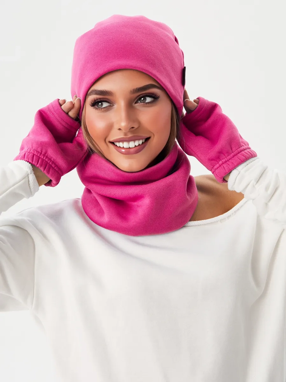 Шапка бини с начесом для хвоста, дред и кос