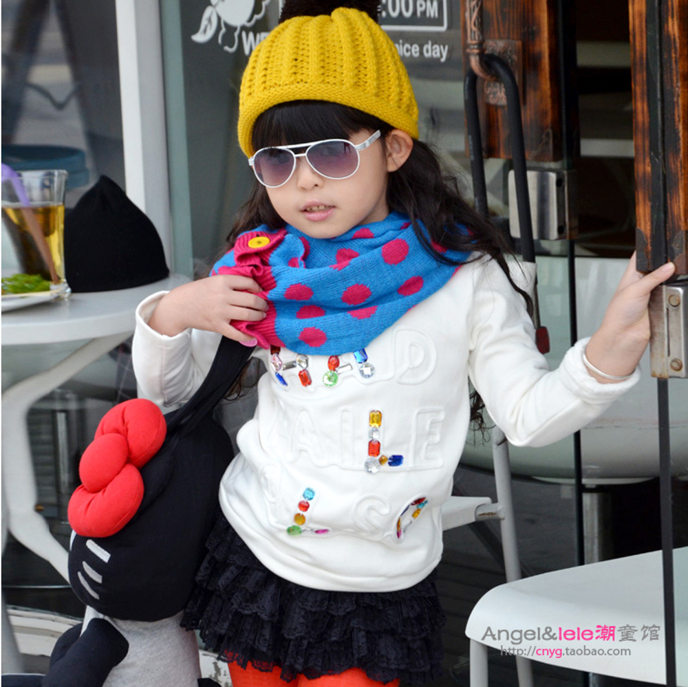 Толстовка детская с надписью кристаллами