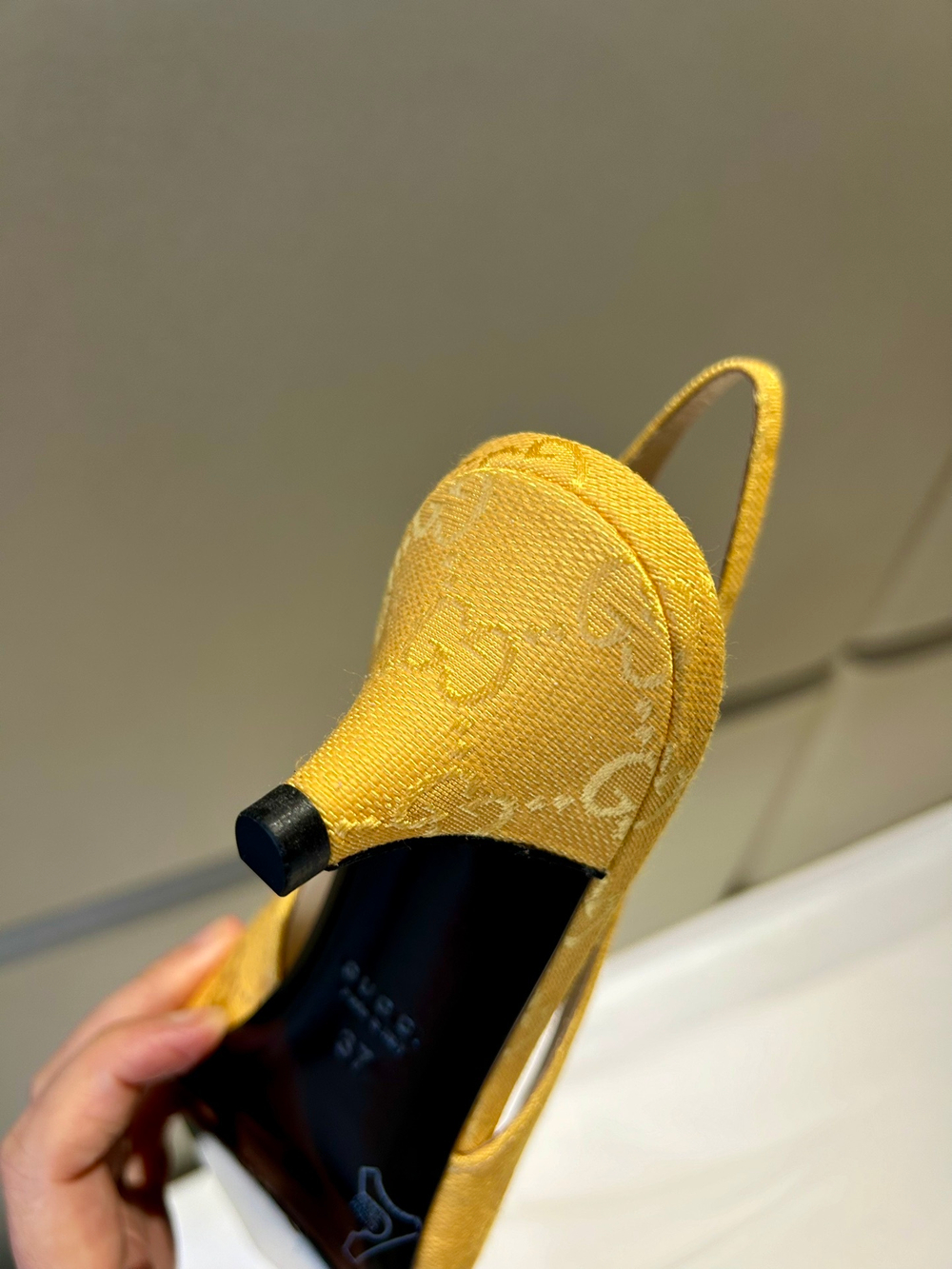 Gucci Slingback Pump