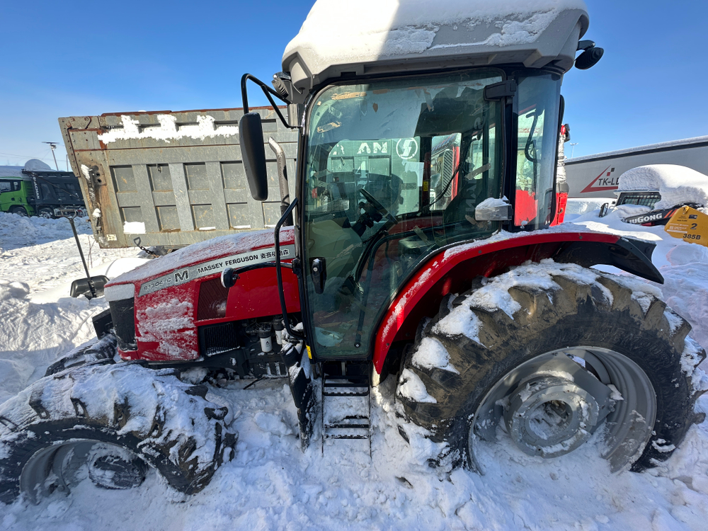 MASSEY FERGUSON S1304* Трактор S1304-C (Дизельный, 4,4 л, 130 л.с., МТ)