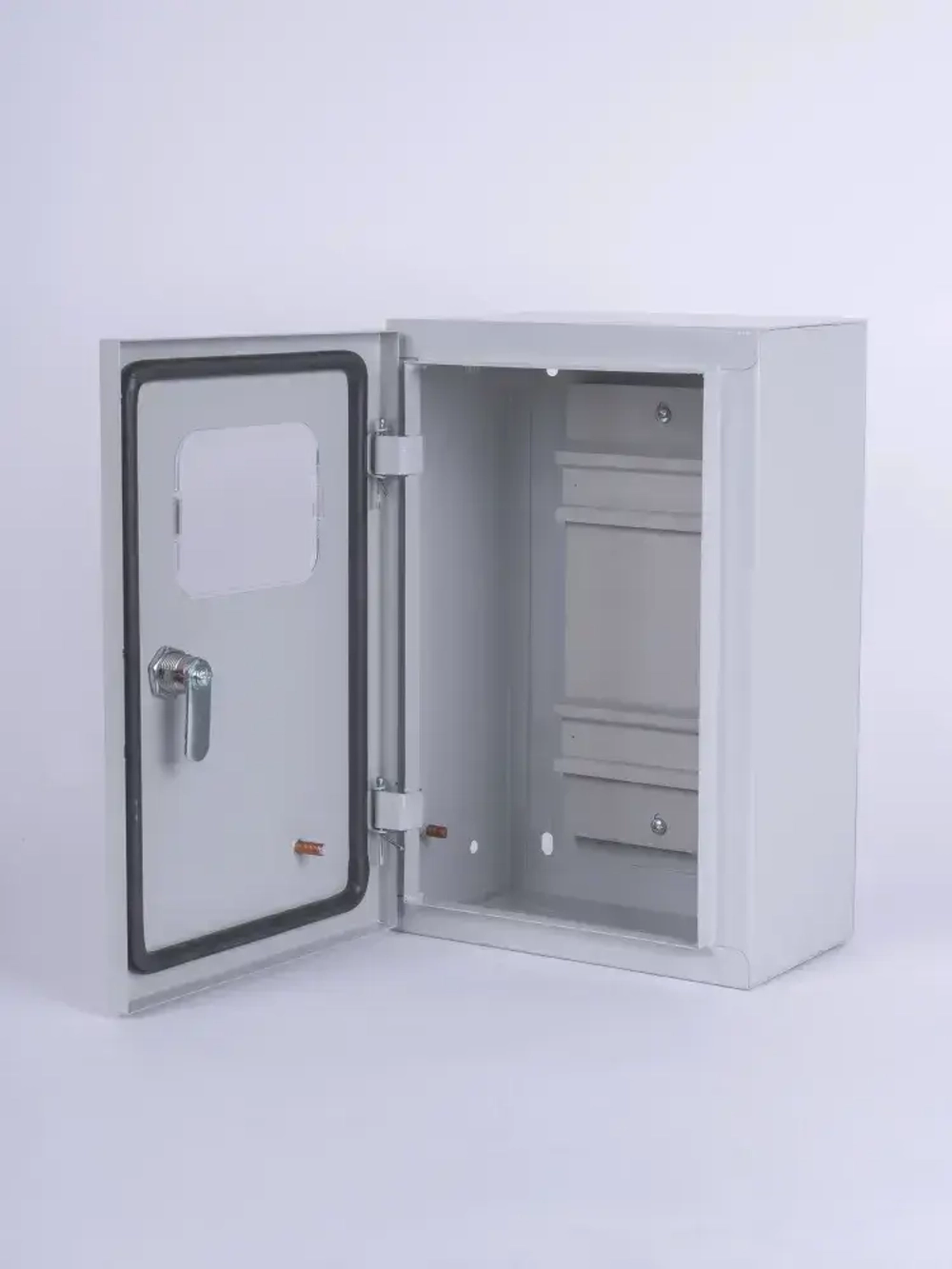 ЩУН-1х6 (300х200х125) IP54. Увеличенный под электрический счетчик и автоматические выключатели до 6 модулей Щит учетно-распределительный навесной ЩРУ 1Н6 IP54