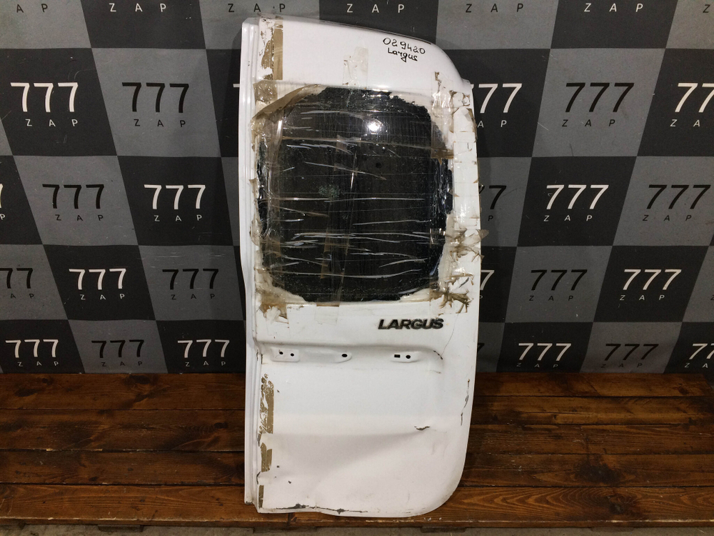 Дверь багажника правая Lada Largus 12-нв Б/У Оригинал 901005637R