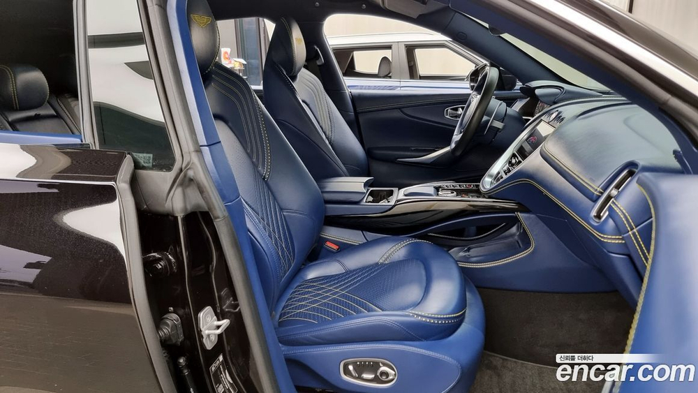 Aston Martin DBX 4.0 V8 (07.2021)