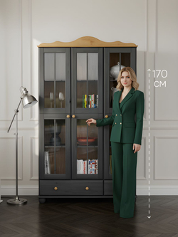 Шкаф витрина 113х32х186, Бритта, стеклянная, трёхдверный, для посуды и книг из массива сосны, cерый, Dipriz