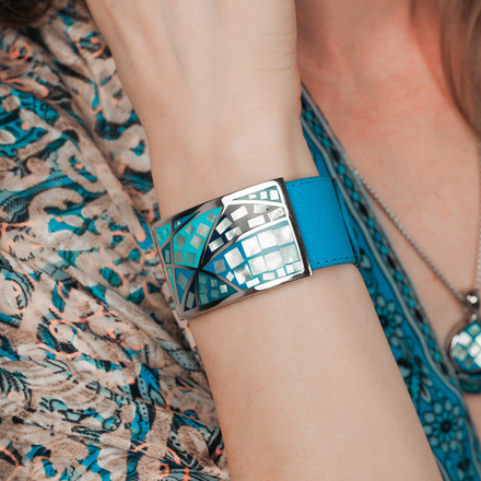 Браслет Fiore Luna на кожаном голубом ремешке CB01156-4 BL/S