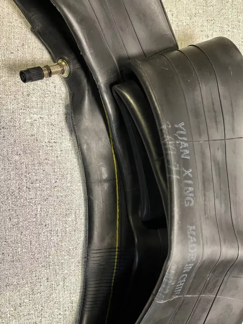 Камера переднего колеса мотоцикла R21 3.0-3.25