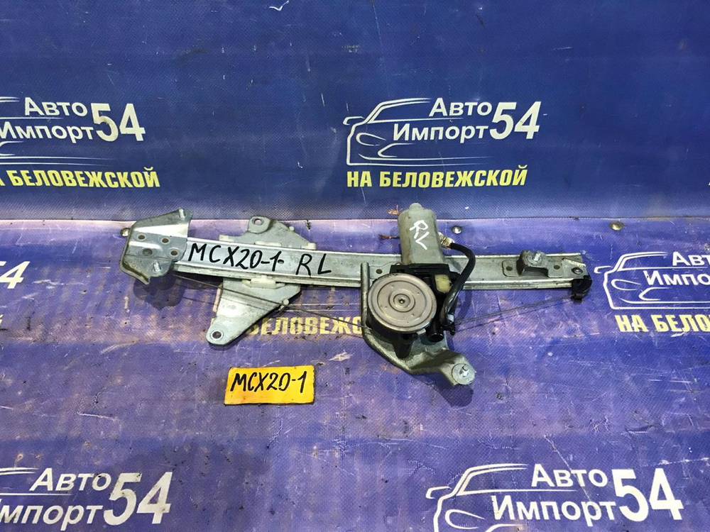 Стеклоподъемник задний левый TOYOTA PRONARD 2000