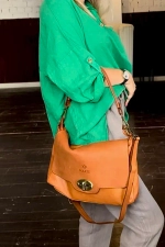 Женская наплечная сумка из натуральной винтажной кожи цвета whisky