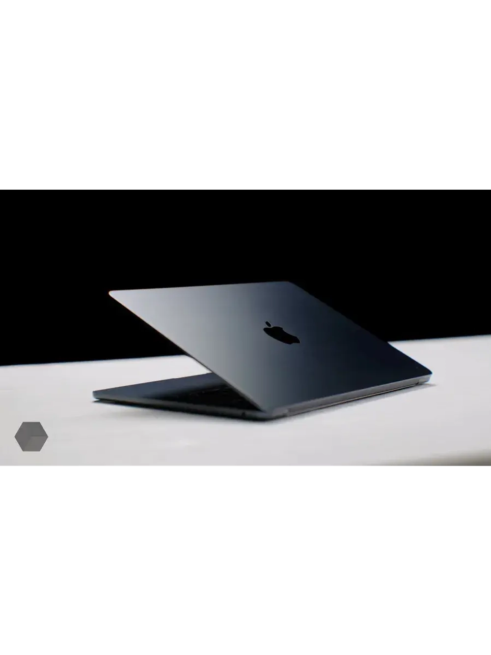 Ноутбук Apple MacBook Air 13 2020 M1, 8/256 space grey