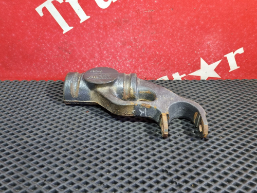 Кронштейн амортизатора переднего правый