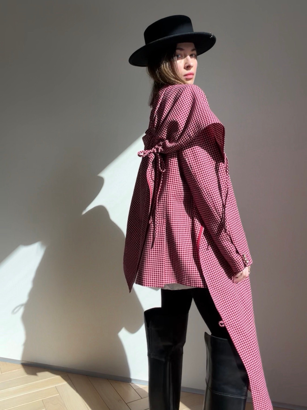 Жакет двубортный малиновый из шерсти