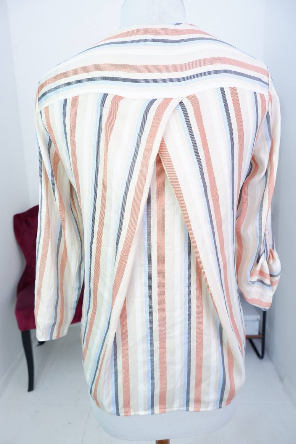 Рубашка Stradivarius свободного кроя в красивых пастельных оттенках 44 размер