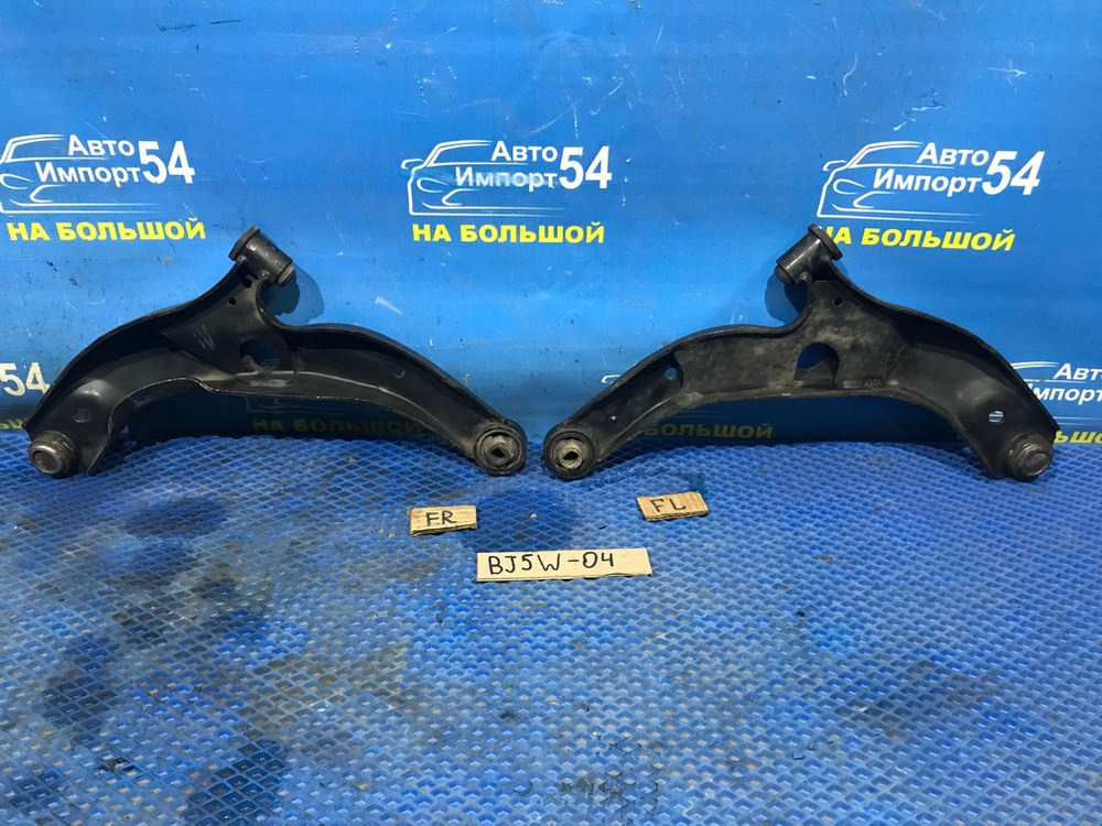 Рычаг передний левый MAZDA FAMILIA 1999