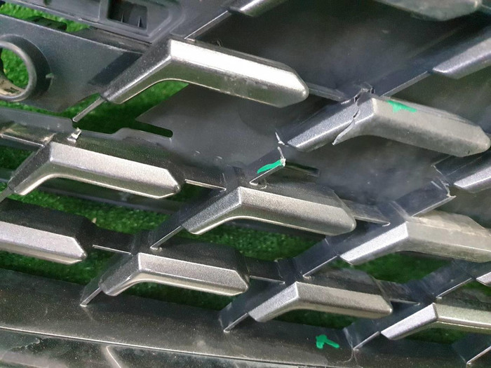 Решетка радиатора Lexus RX 4 (2019-2022)