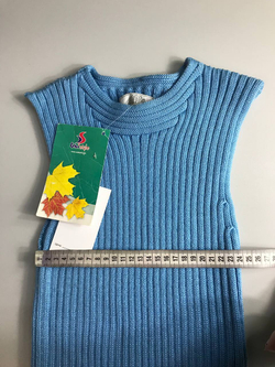 Жилет в голубом оттенке на рост 140-146, новый