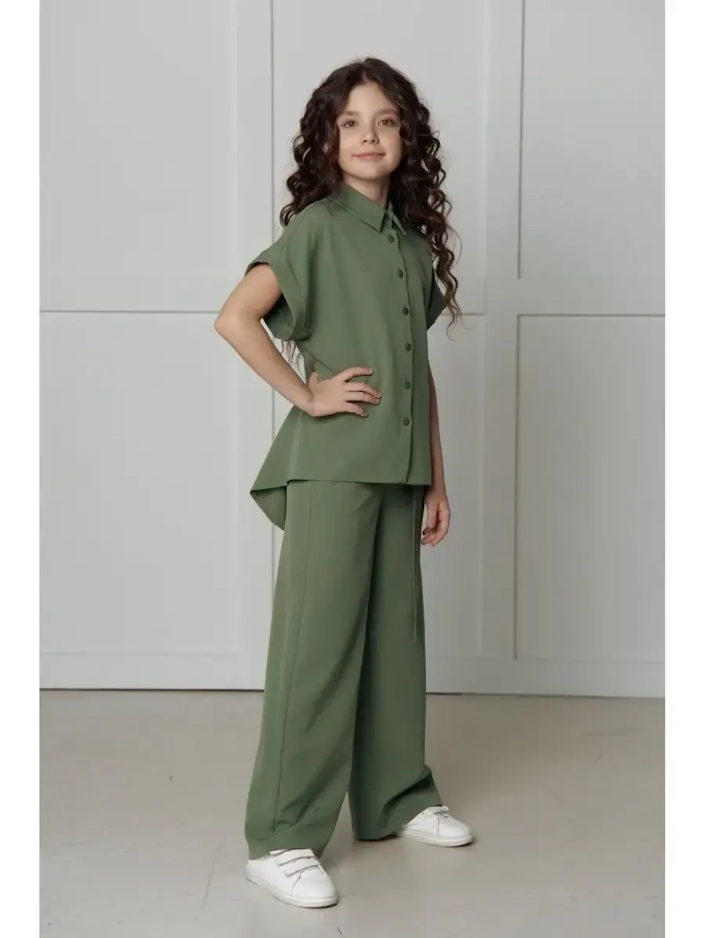 Костюм с брюками палаццо