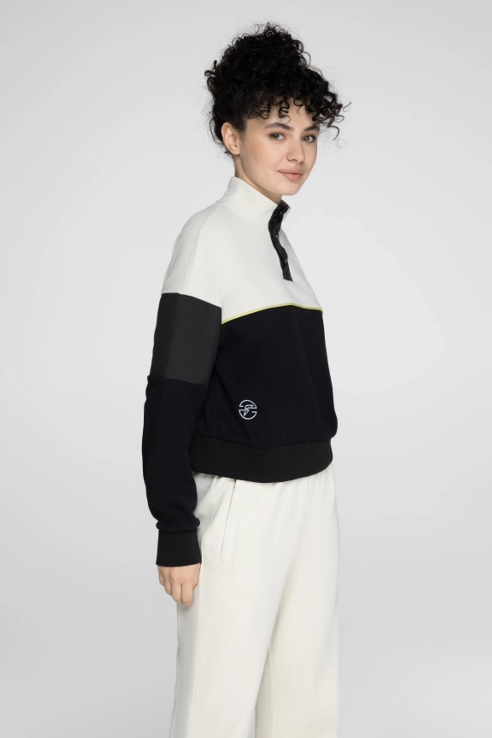 Толстовка женская Forward, бежевый/чёрный, р.xs-xl