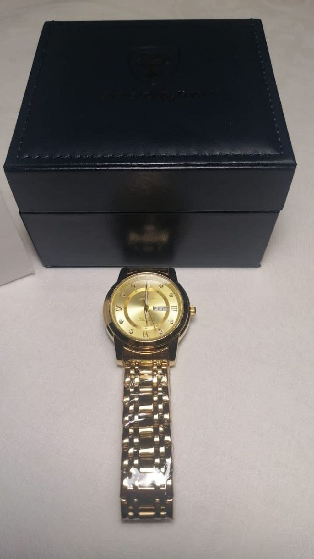 Часы наручные мужские кварцевые