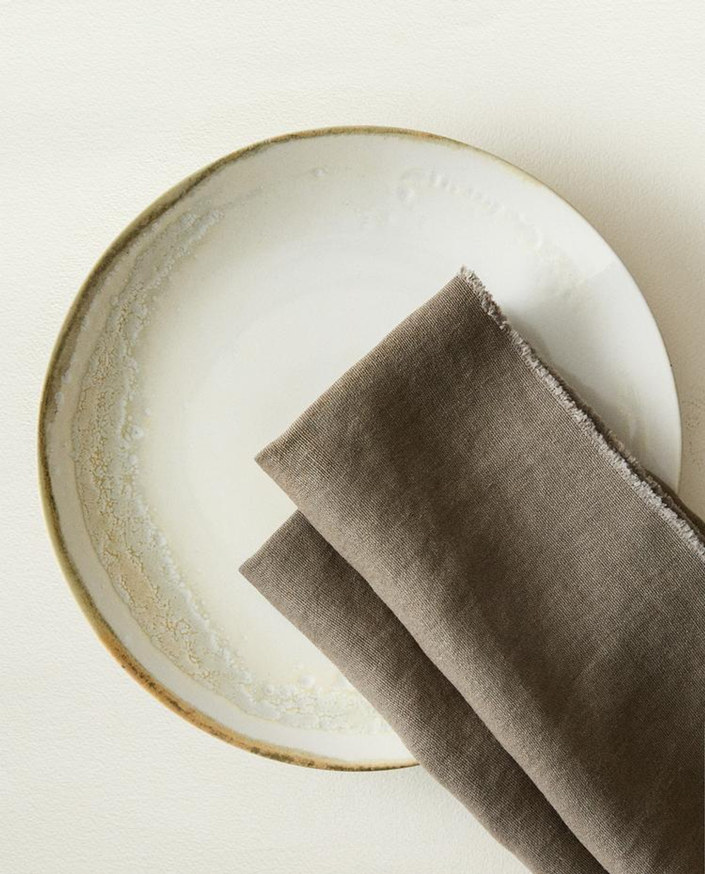 ZARA HOME ТАРЕЛКА ИЗ КЕРАМИКИ, ЭКРЮ