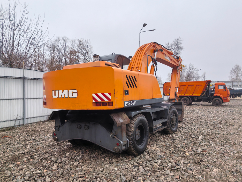 UMG (Тверской экскаватор) E185* Экскаватор колесный E185W (Дизельный, 4,8 л, 105 л.с., АТ)