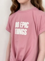 Розовый костюм для девочки на лето