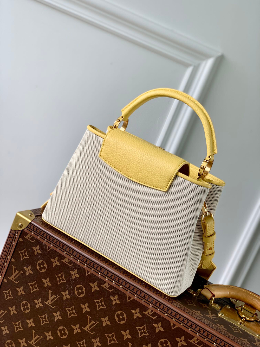 Louis Vuitton Capucines BB
