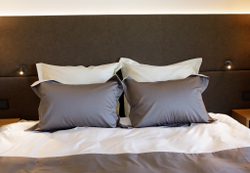 Постельное белье семейное Von der Thannen Twist grey&white