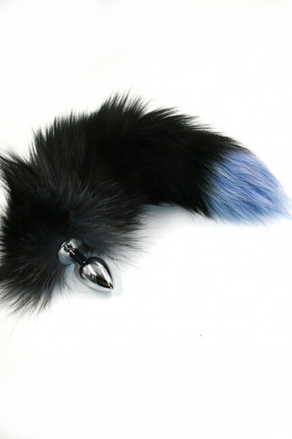 Малая серебряная пробочка из алюминия с пушистым хвостом (Цвет: серебряный, черный, серый, синий)