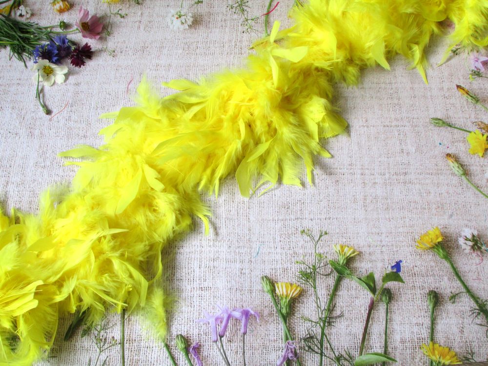 Боа куриное 78 гр, ш. 20 см, L 1,82 м