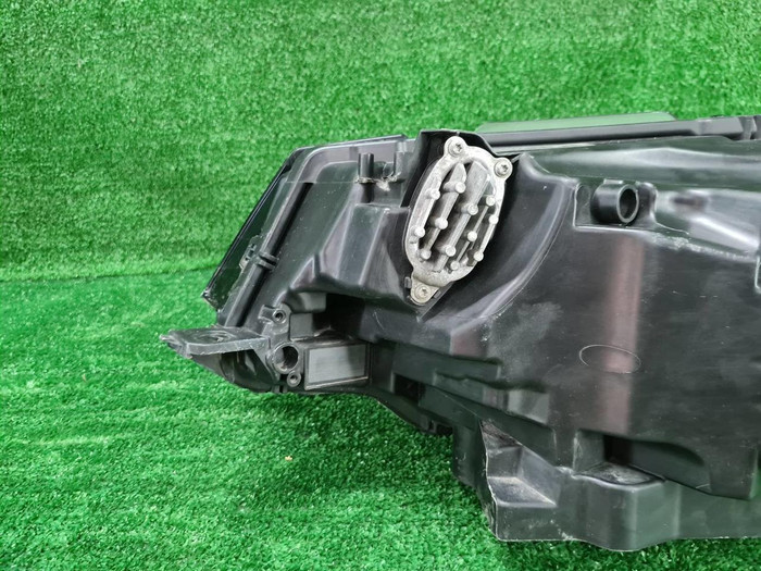 Фара правая Land-Rover Discovery 5 (2016-2021) LED