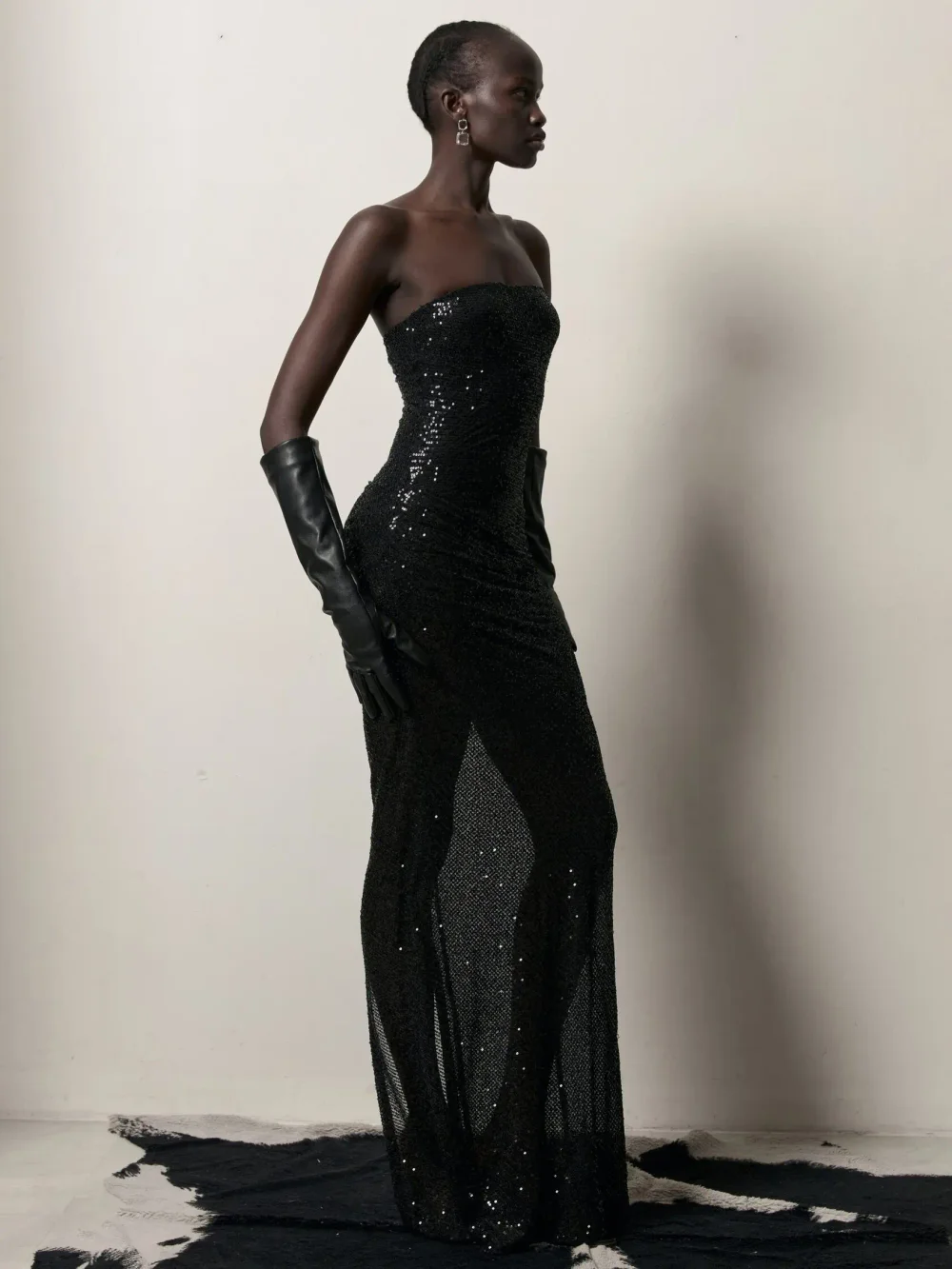 Платье бандо с пайетками, Черное