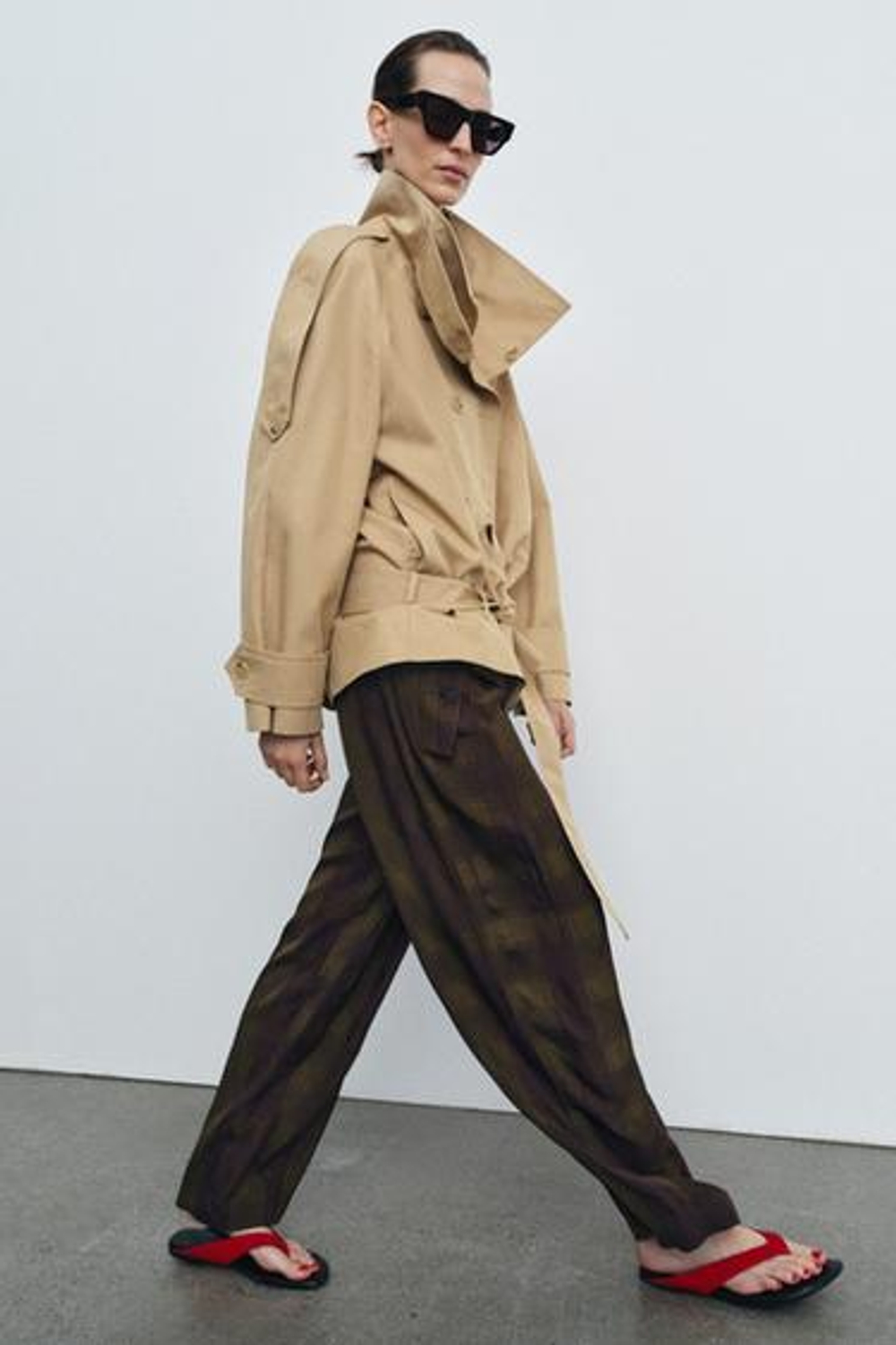 Короткий тренч с высоким воротником ZW COLLECTION - ZARA
