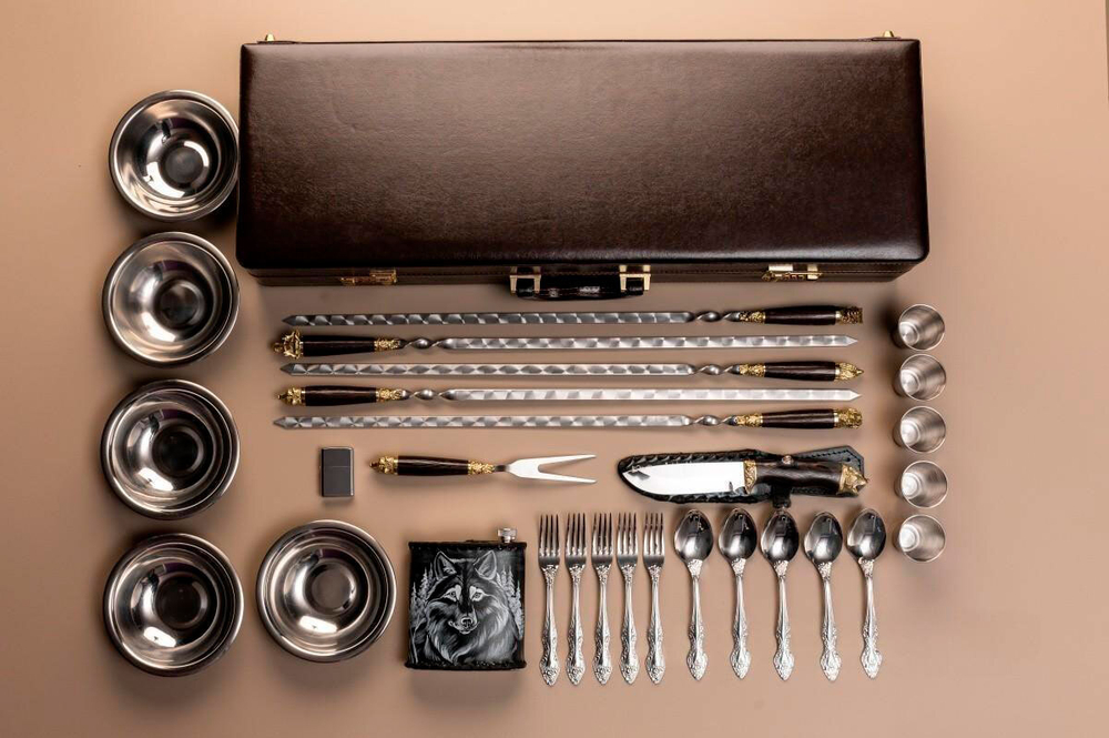 Подарочный набор для пикника в кейсе "Престиж №4"