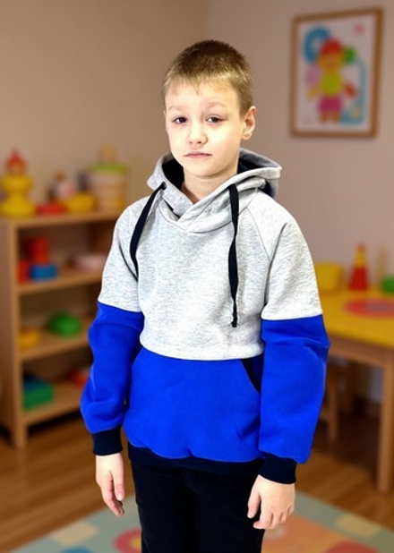 Толстовка с капюшоном на мальчика///Расцветки моделей обновляются каждую неделю. ОСТАВЛЯЕМ ЗА СОБОЙ ПРАВО отправить расцветку, которая есть на складе.
