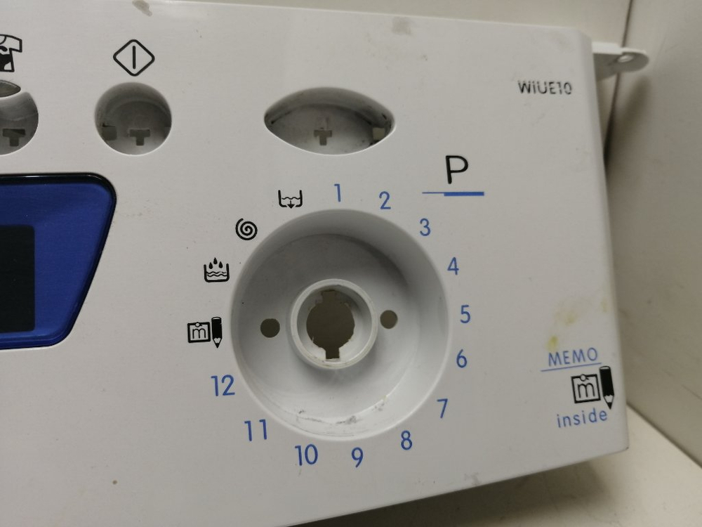WIUE10 кт91 Лицевая панель для стиральной машины Indesit 148028359 б/у
