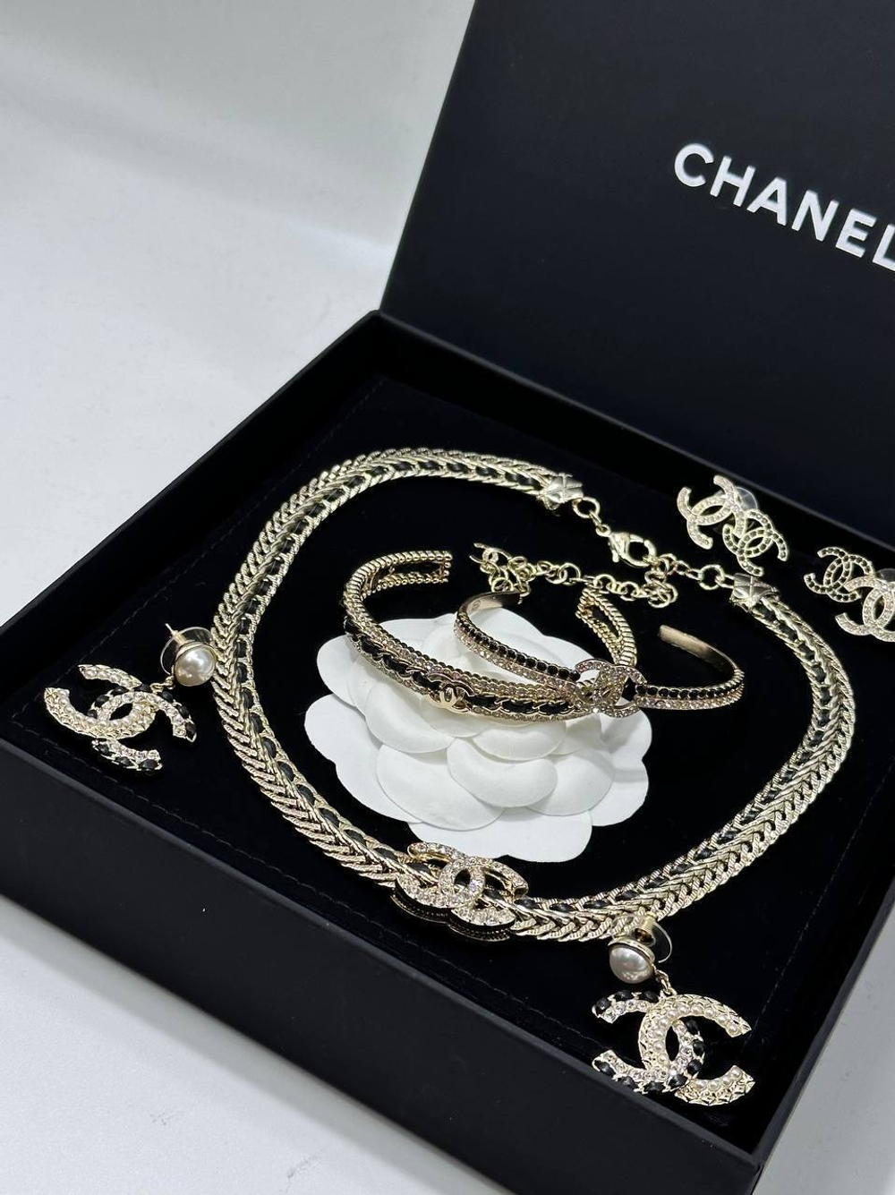 Чокер CHANEL