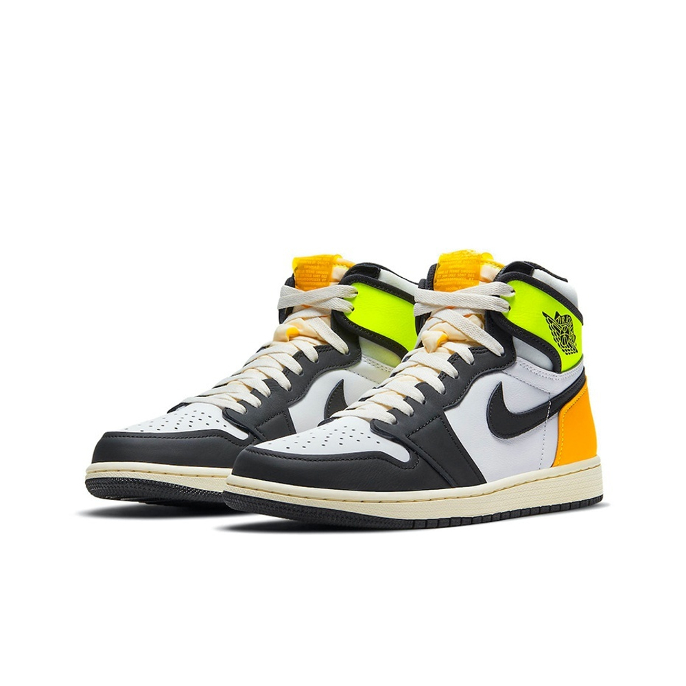 Кроссовки Air Jordan 1 Retro High OG Volt Gold