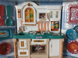 Игровой кухонный набор "Счастливая кухня", с музыкой, светом и посудой, высота 27 см