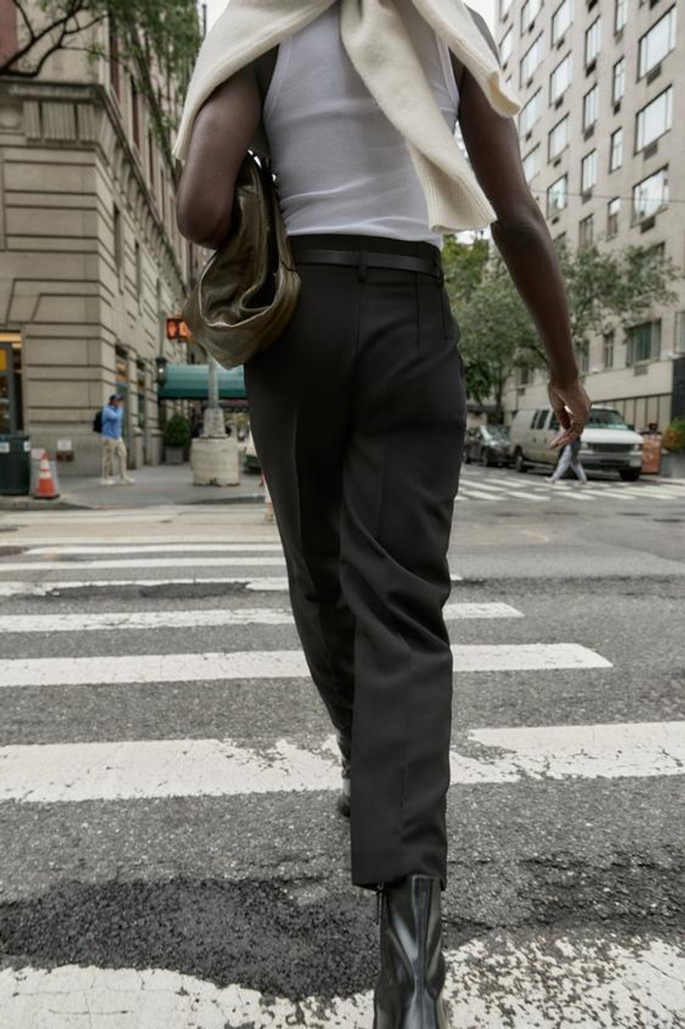 ZARA БРЮКИ С ВЫСОКОЙ ПОСАДКОЙ И РЕМНЕМ, ЧЕРНЫЙ