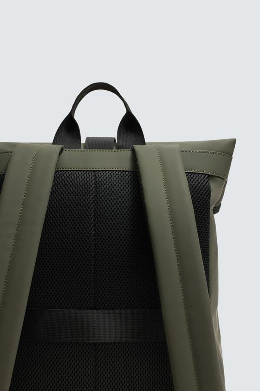 ZARA ПРОРЕЗИНЕННЫЙ РЮКЗАК ИЗ ВЫСОКОТЕХНОЛОГИЧНОЙ ТКАНИ, ЗЕЛЕНЫЙ ХАКИ