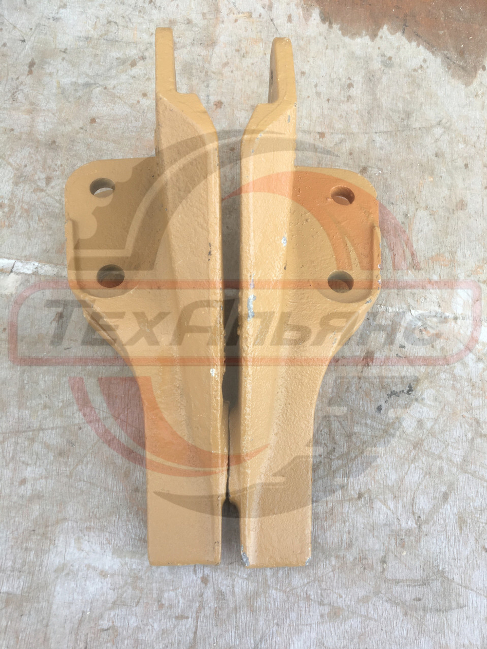 Зуб боковой правый E27 Aili 42N8121230