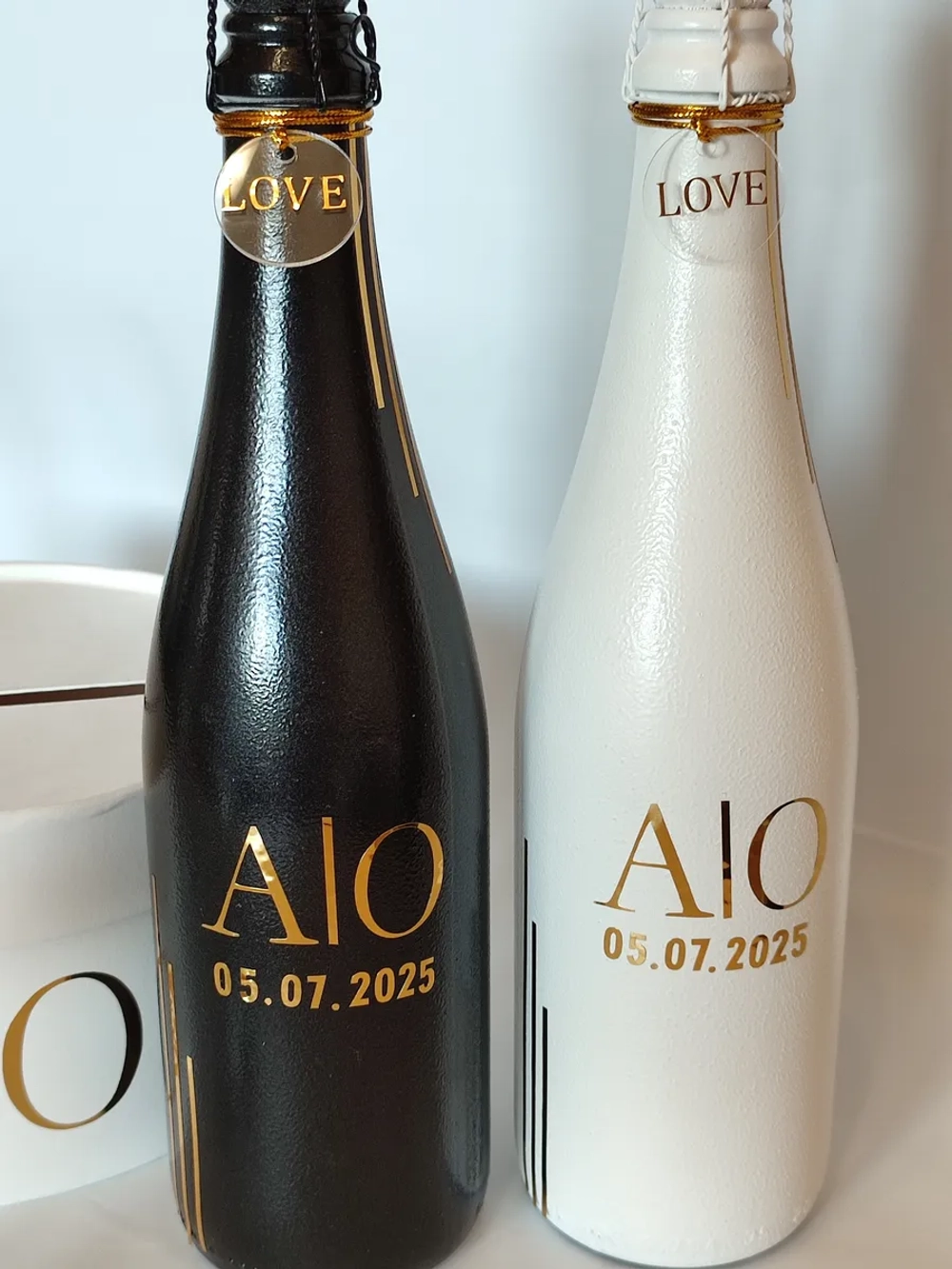 Наклейки свадебные буквы на бутылки и бокалы инициалы "К"