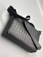 Сумка-мессенджер Bottega Veneta