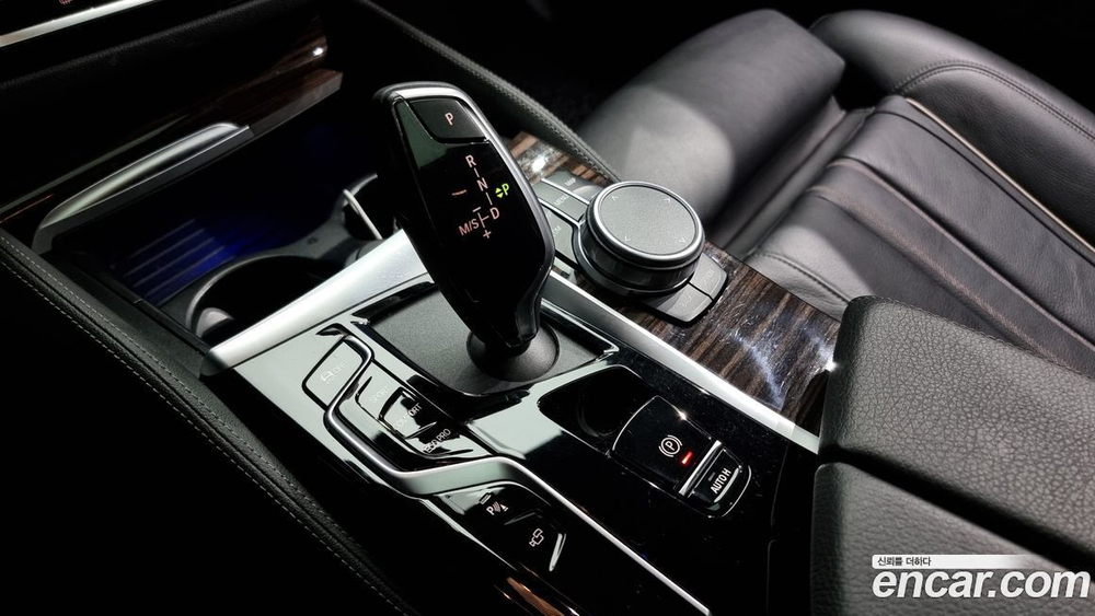 BMW 5 Series (G30) 520i M Sports (10.2021)