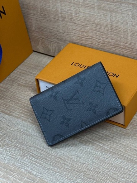 Визитница Louis Vuitton