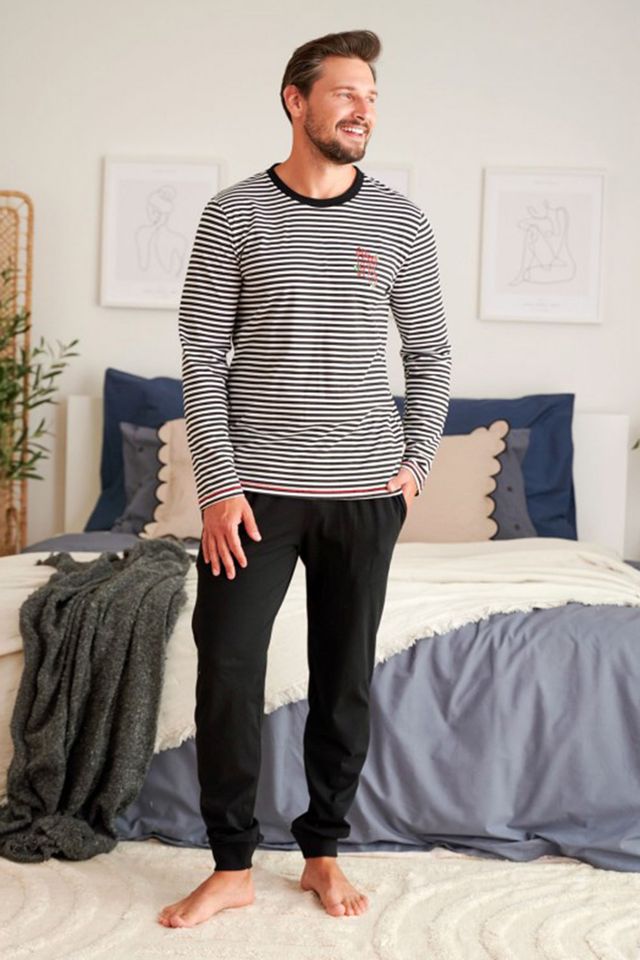 Мужская пижама с лонгсливом в полоску