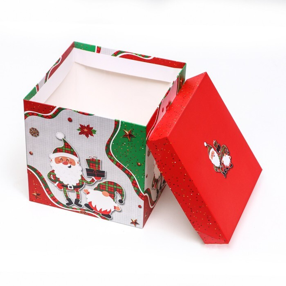 Коробка 15*15*15 см Дед мороз и гном