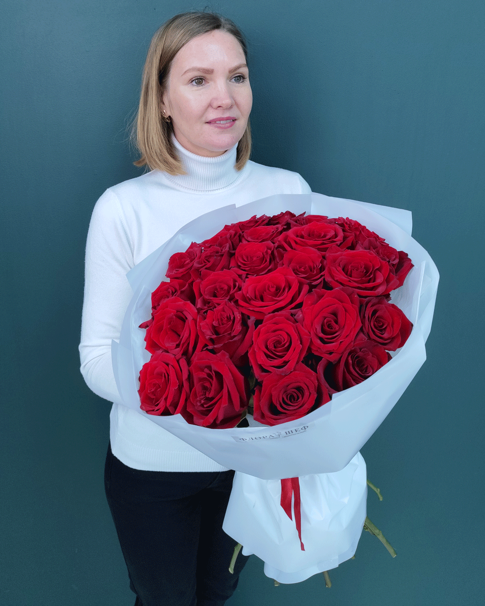 Роза красная Эксплорер,25 штук(00077)