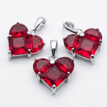 Подвеска сердце, цвет красный+серебро, размер 14*14 мм, цена за 1 шт