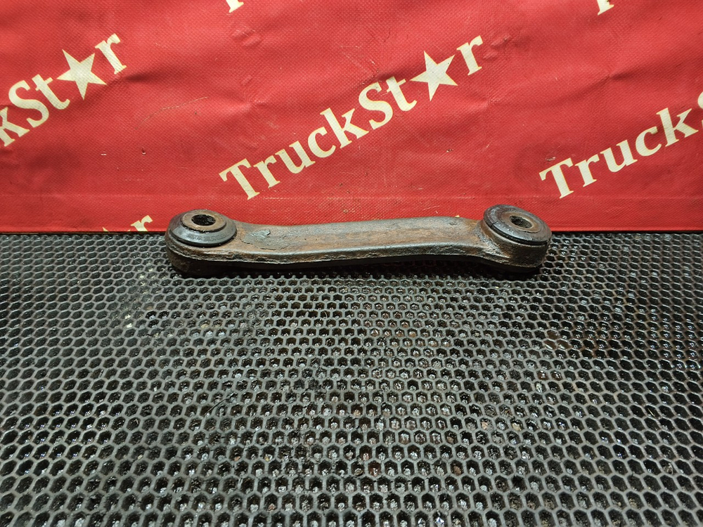 Стойка переднего стабилизатора